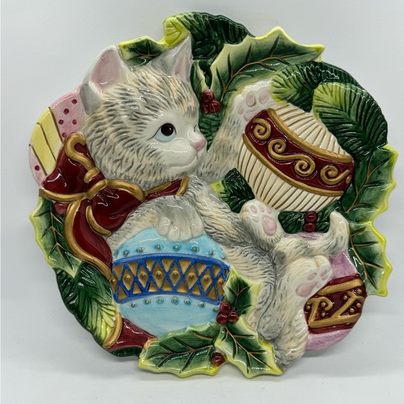 Fitz & Floyd Essentials Hand Painted Ceramic Plate Depicting Cat & Ornaments - Picture 1 of 5
